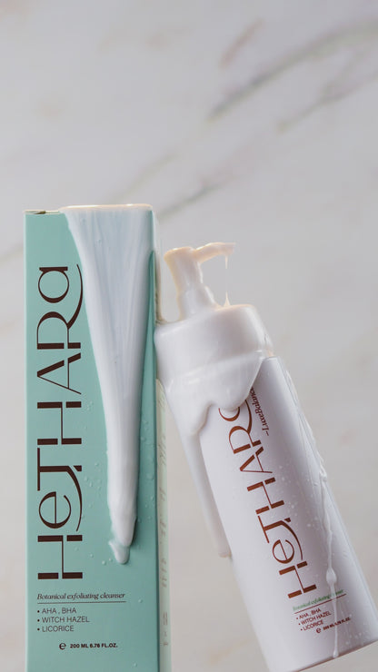 LuxeBalance Botanical Exfoliating Cleanser by Hethara — creamy gel lathering on wet skin | فيديو الغسول النباتي المقشر من هيثارا